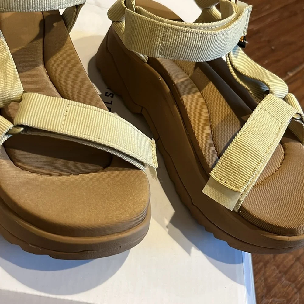 Teva strap sandals - Picture 2 of 4
